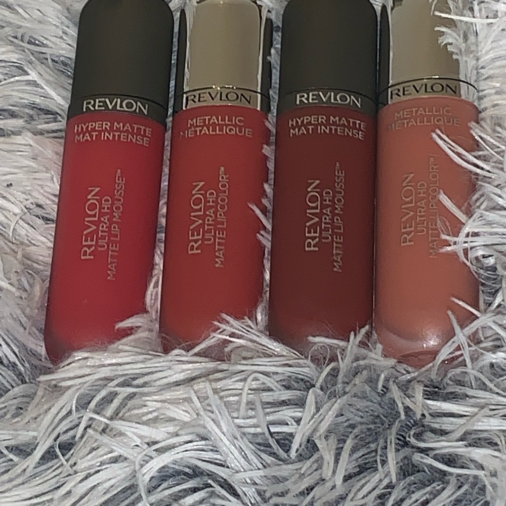 👄Revlon Matte Lipstick 💄💋 - Picture 3 of 4